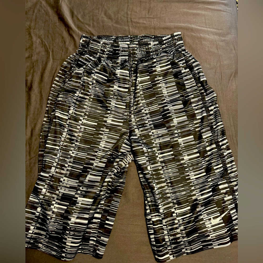 Nike Youth XL athletic shorts